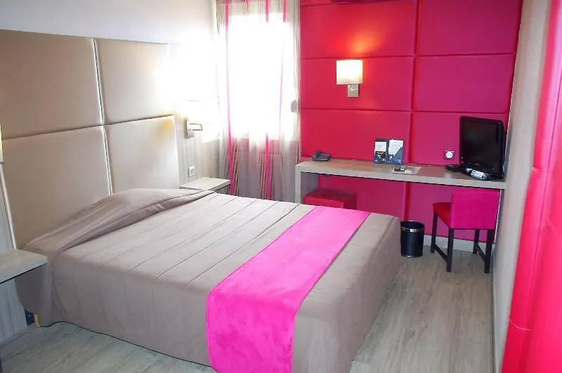 Le Trefle Hotel Portet-sur-Garonne 3*,
