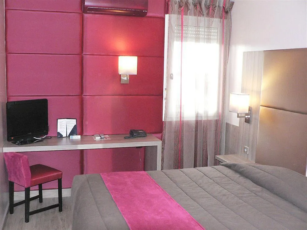 Le Trefle Hotel Portet-sur-Garonne 3*,  Frankrig